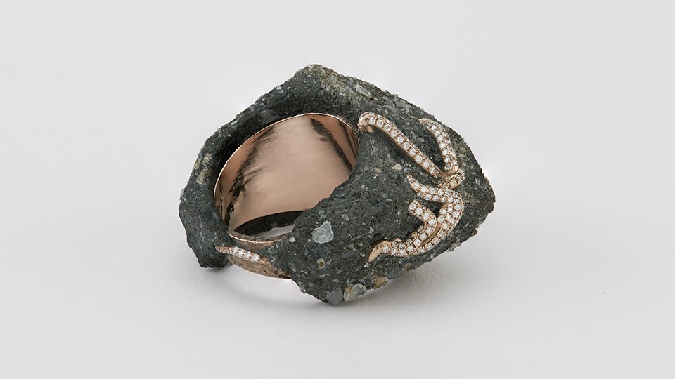 Studio Renn: playing with decay and diamonds